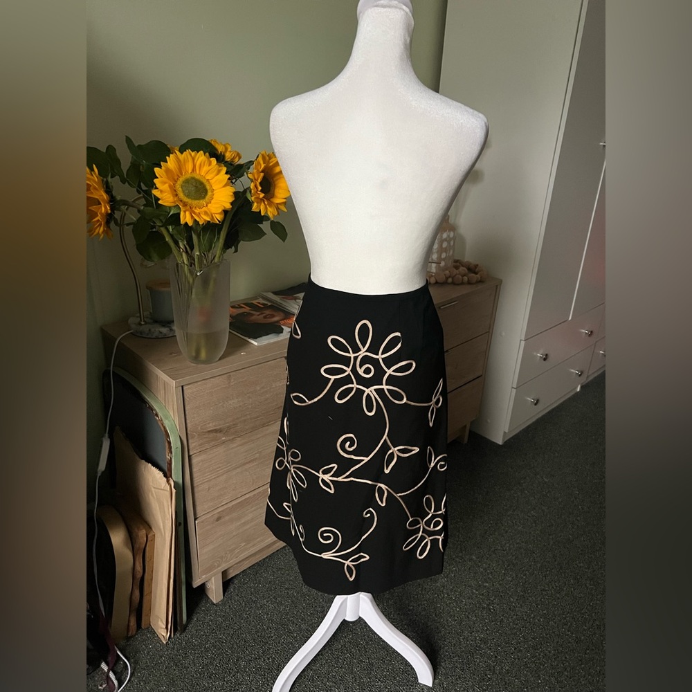 Black & Yellow Ribbon Floral Wool Midi Knee-Length Modest Fit & Flare Skirt Sz 6 - Picture 4 of 16